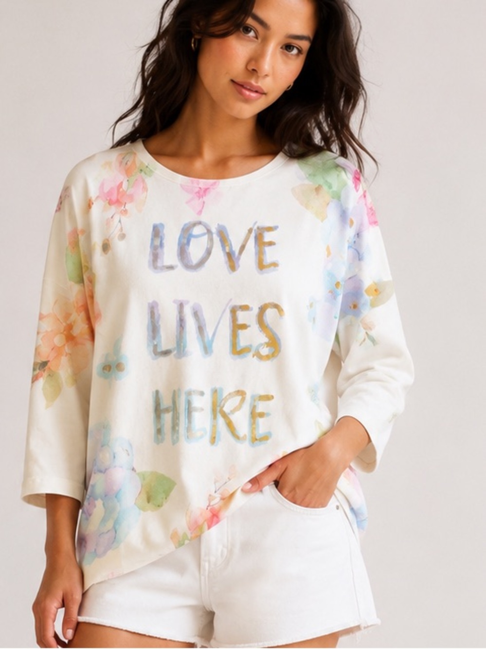 93. NWT Made In 🇮🇹 Italy Love Lives Here Floral Graphic  light weight